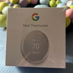 Nest Thermostat-snow NEW IN BOX